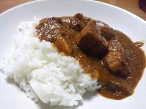 豚肉ゴロゴロの欧風カレー